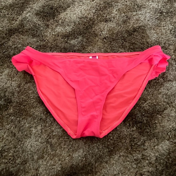 🟢 $5 Deal Coral/Pink Bikini Bottoms - Picture 1 of 4